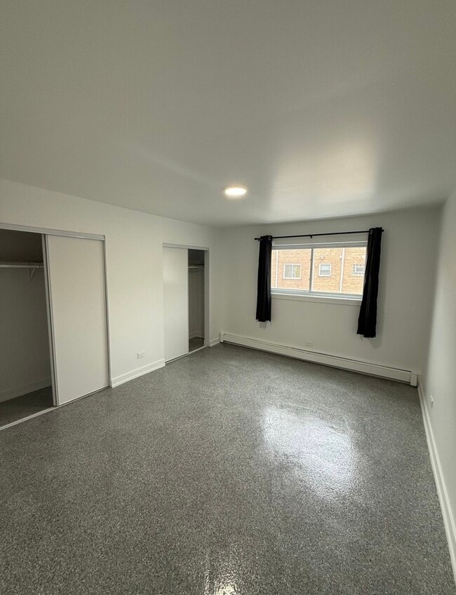 Building Photo - 6005 W 35th St