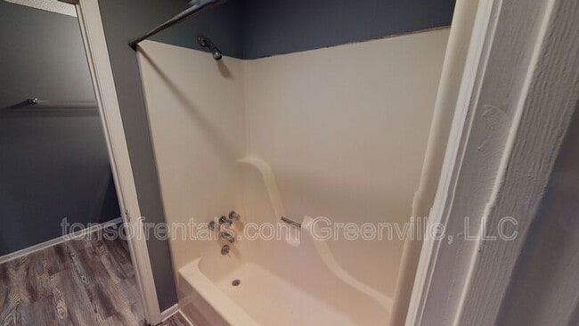 Building Photo - 229 Cedar Crest Rd