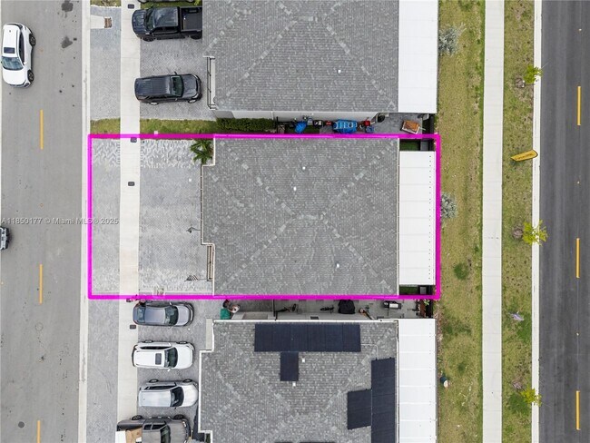 Building Photo - 214 NW 13th Ct