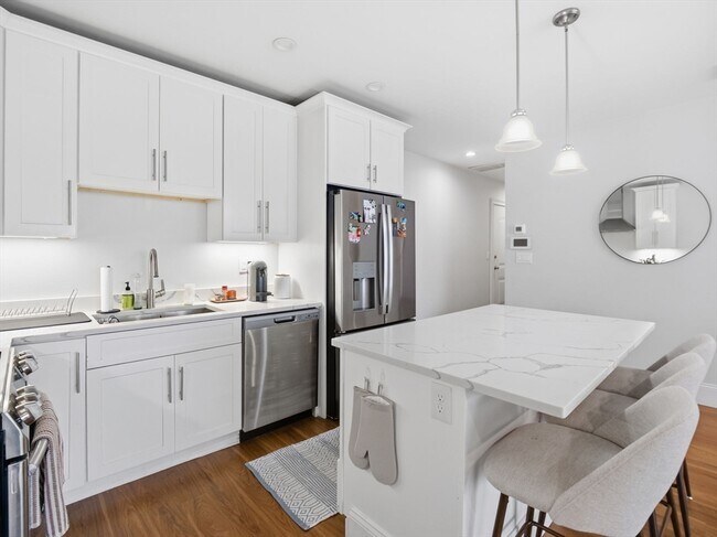 Building Photo - 45 L St
