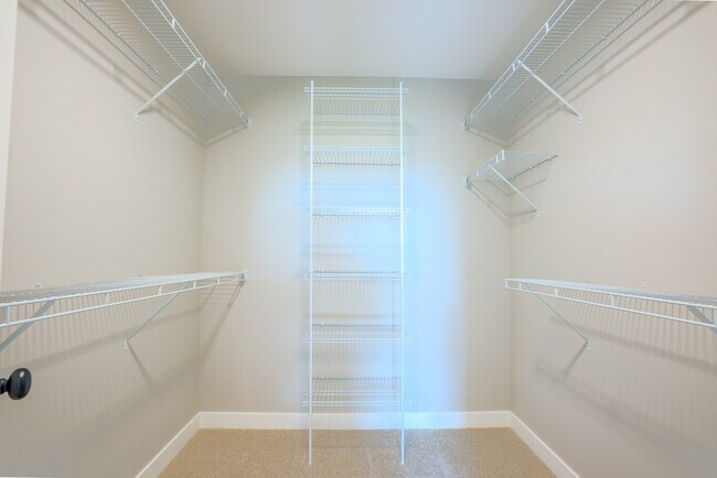Building Photo - 127 Kinsey St
