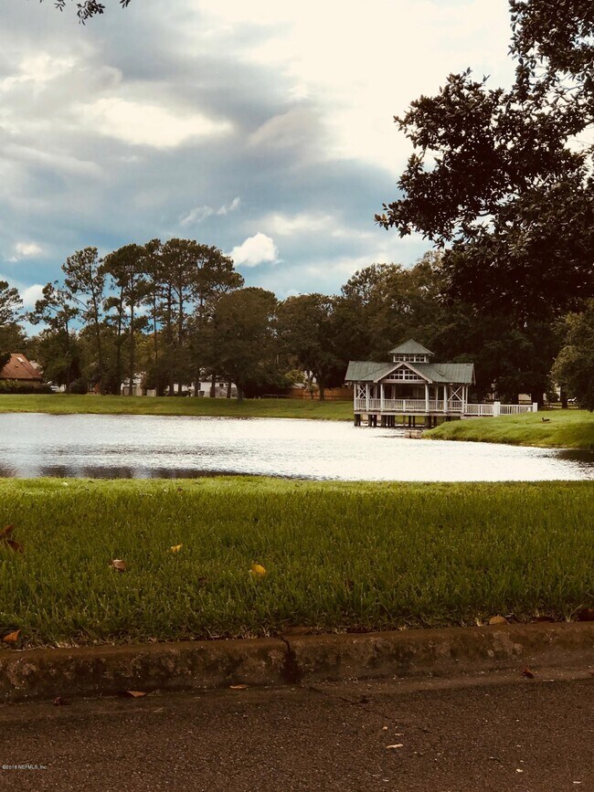 Building Photo - 8179 Crosswind Rd