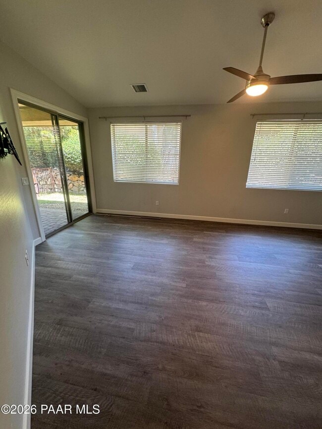 Building Photo - 1237 Crown Ridge Dr