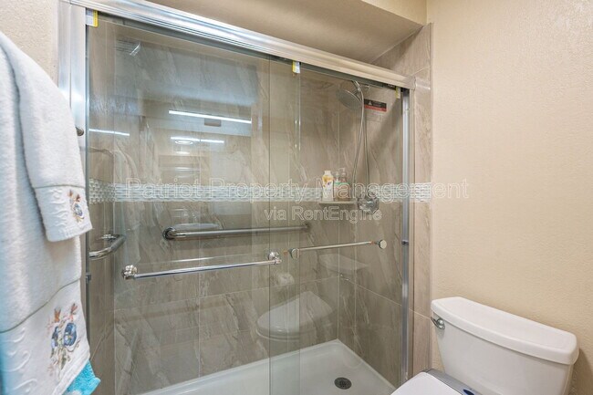 Building Photo - 8250 E Arabian Trail