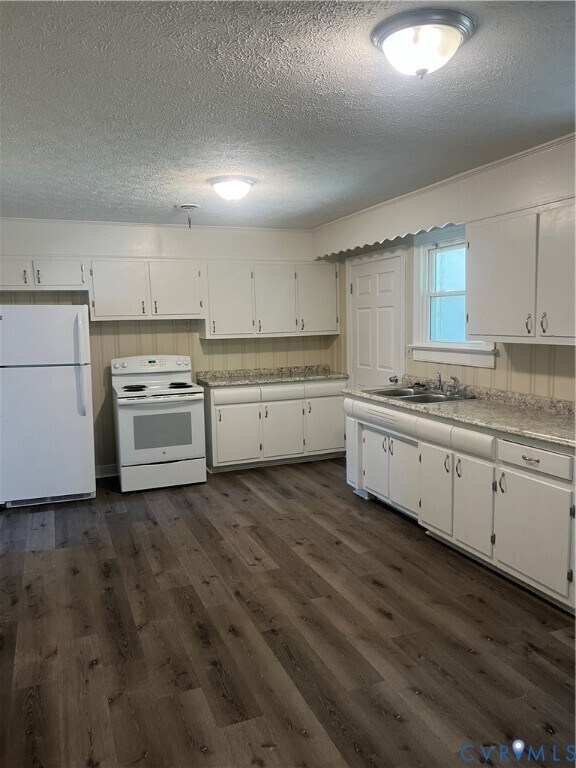 Building Photo - 1409 Surry Ave