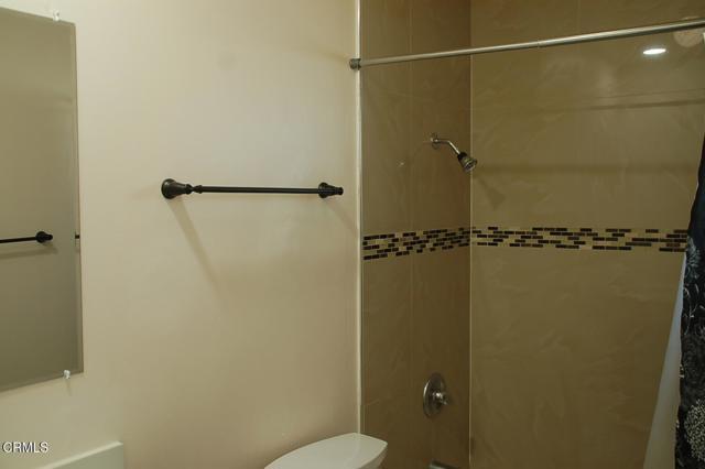 Building Photo - 125 S Primrose Ave