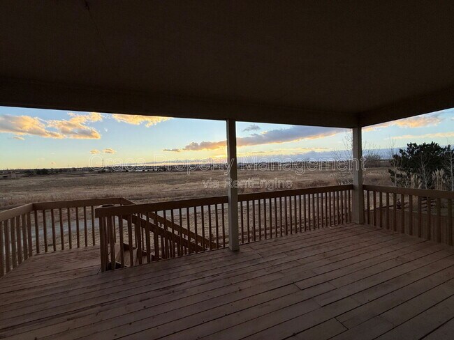 Building Photo - 10533 Joplin St