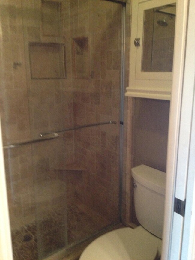 Building Photo - 6601 Via Regina