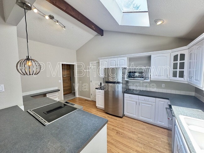 Building Photo - 11731 SW 41st Ave
