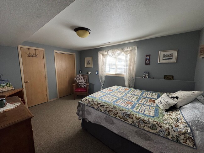 Building Photo - Furnished 4 Bed/2 Bath Seasonal Rental – Absarokee, MT | July–September