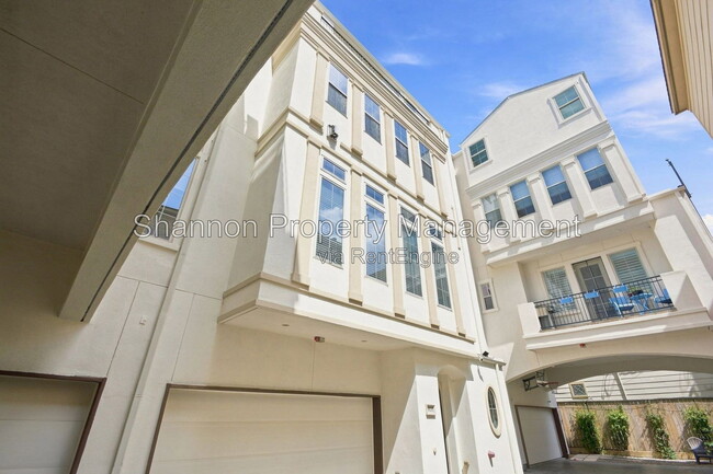 Building Photo - 1652 Norfolk St