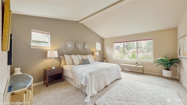 Building Photo - 13101 NE 84th St