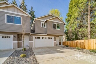Building Photo - 4716 NE 37th Ct