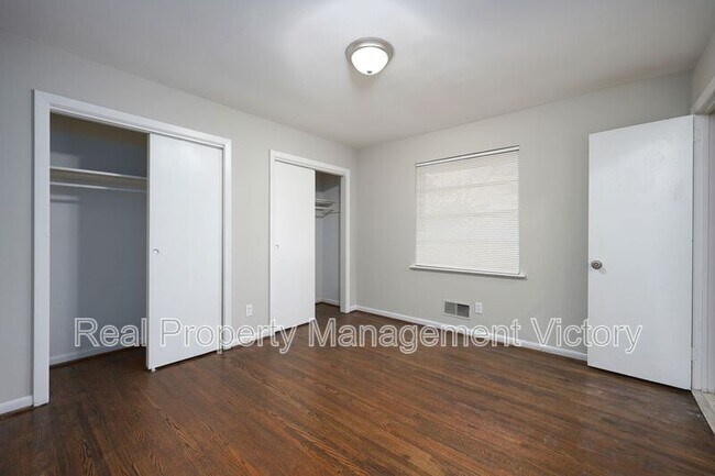 Building Photo - 1216 Huffman Rd