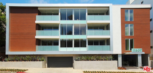 Building Photo - 11657 Chenault St