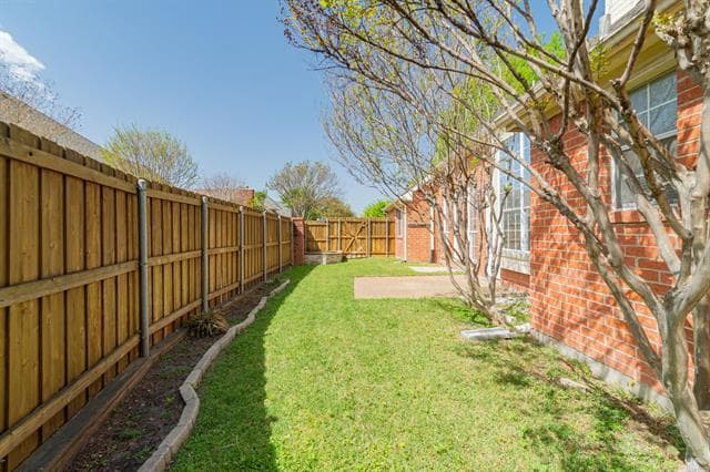 Building Photo - 2712 Creekmere Dr