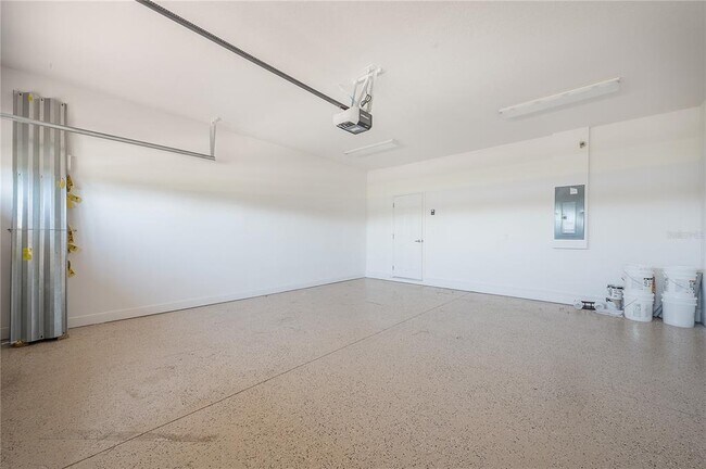 Building Photo - 7212 Paradiso Dr