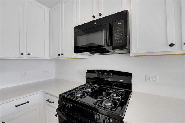 Building Photo - 7925 Clements St