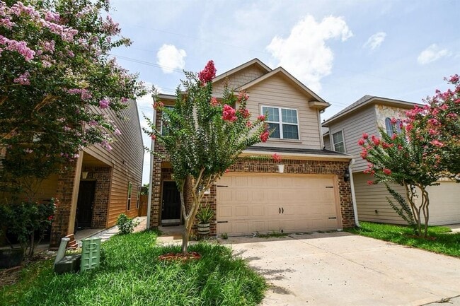 Building Photo - 10909 Panther Ct