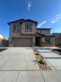 Building Photo - 541 Hydrangea St