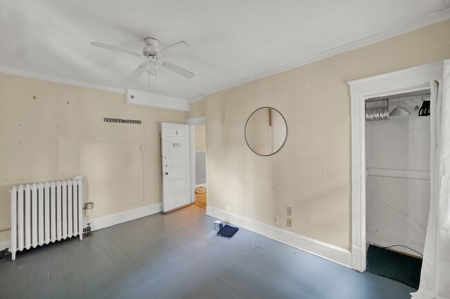 Building Photo - 807 Foster St