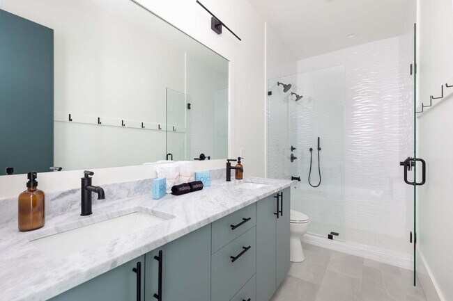 Building Photo - 226 George C Wallace Blvd