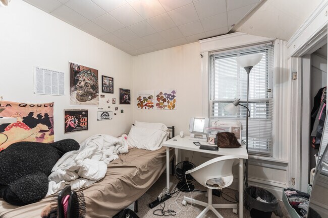 Building Photo - 1029 W Montana St