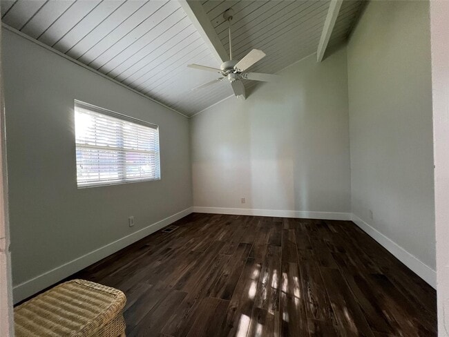 Building Photo - 146 Amelia Ln