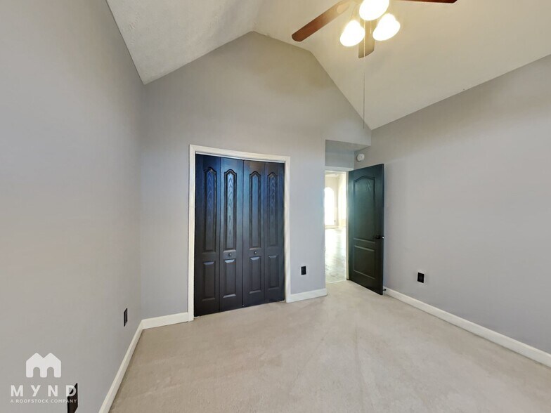 Building Photo - 328 John Gordon Pl