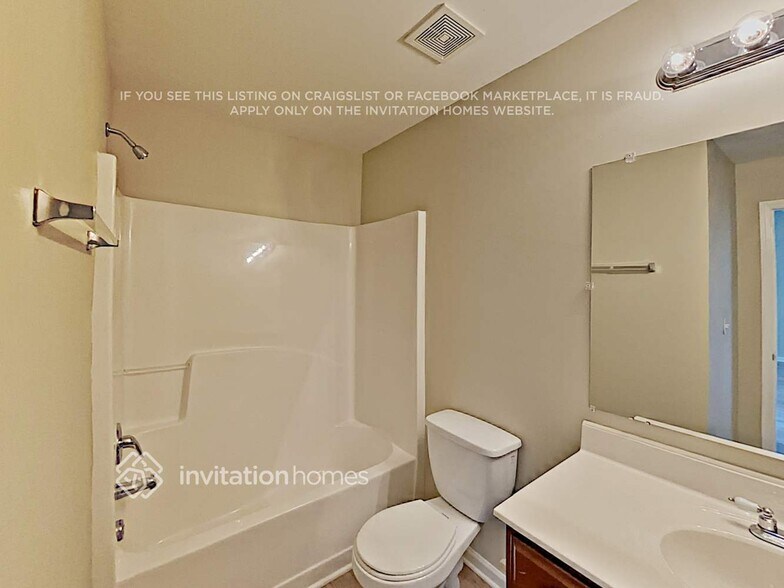 Building Photo - 4245 Arch Pass