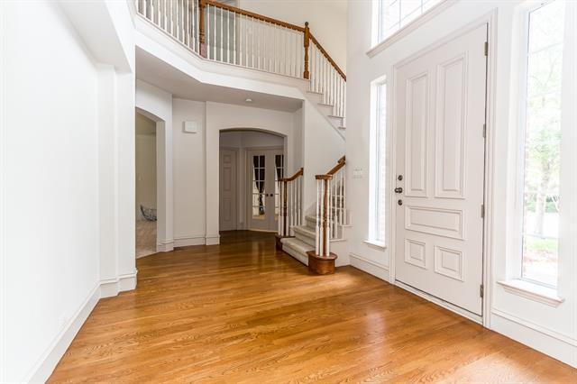 Building Photo - 10804 Briar Brook Ln