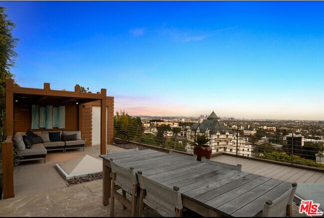 Building Photo - 8271 Woodshill Trail