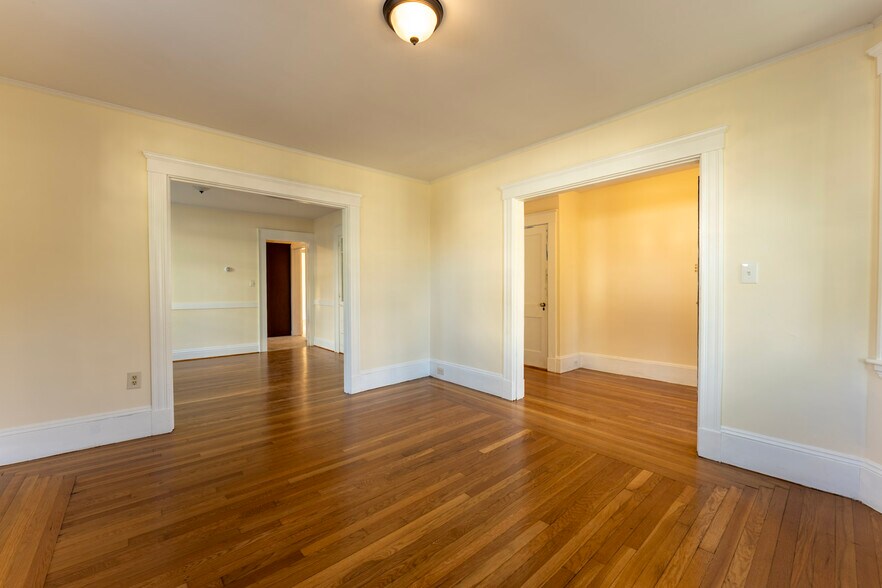 Building Photo - 89 Harnden Ave