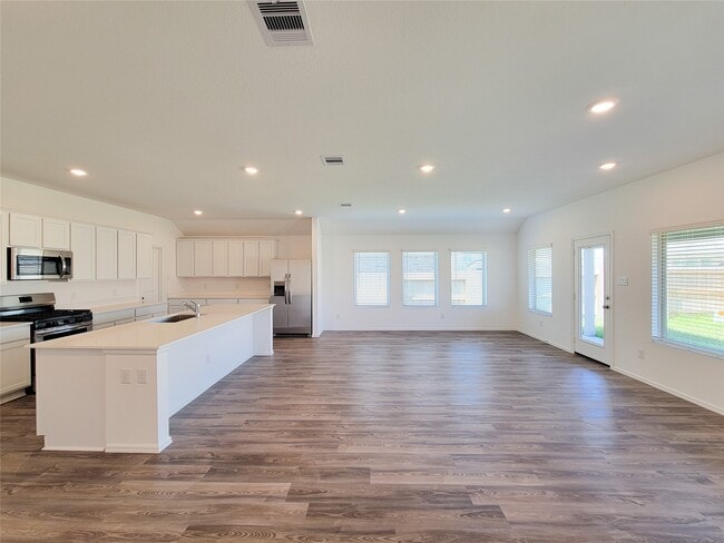 Building Photo - 26622 Castiel Dr