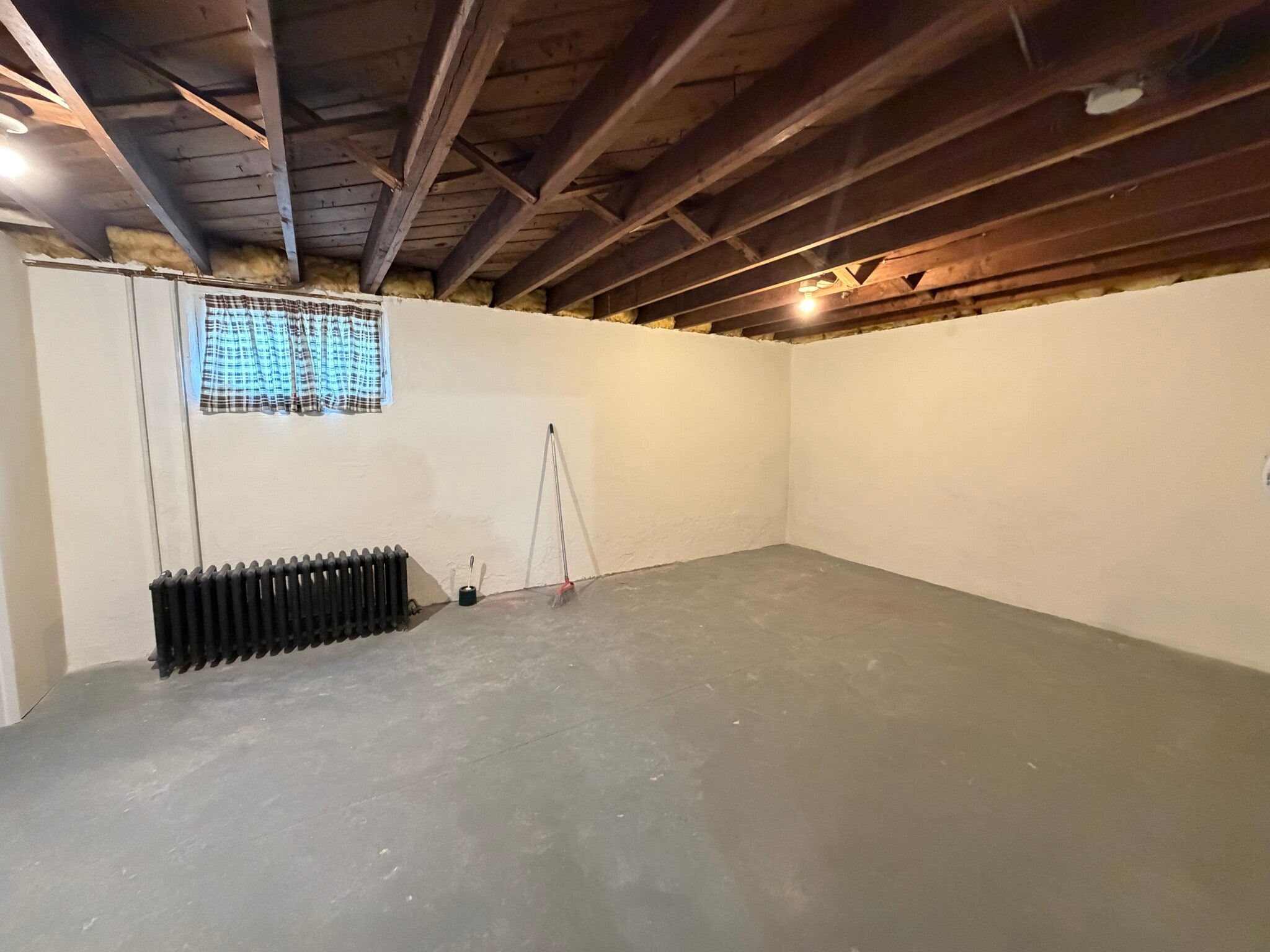 Building Photo - 1155 N Cherry St