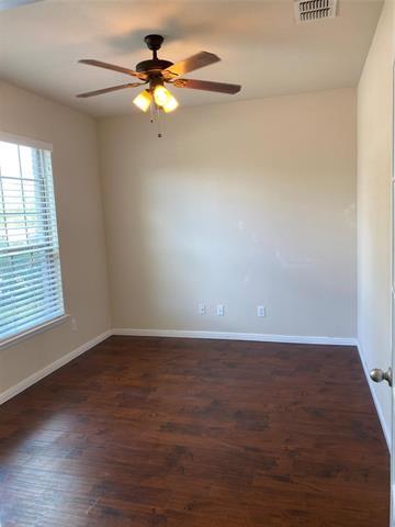 Building Photo - 4210 Oak Bluff Dr
