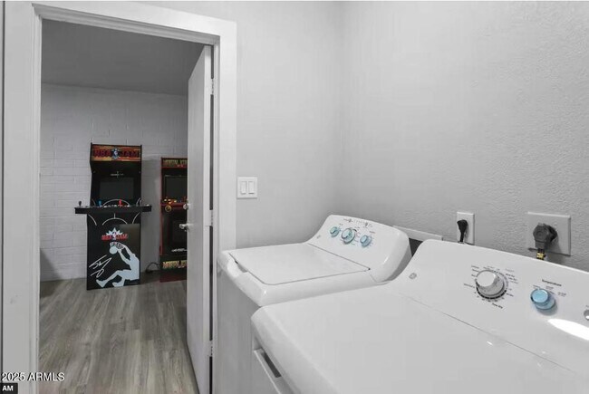 Building Photo - 4844 E Andora Dr