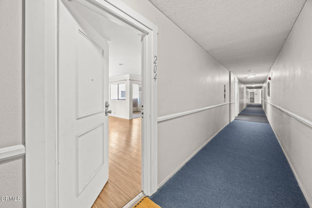 Building Photo - 1339 N Columbus Ave