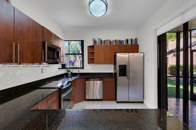 Building Photo - 15533 N Miami Lakeway