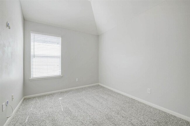 Building Photo - 26311 Sagewood Forest Dr