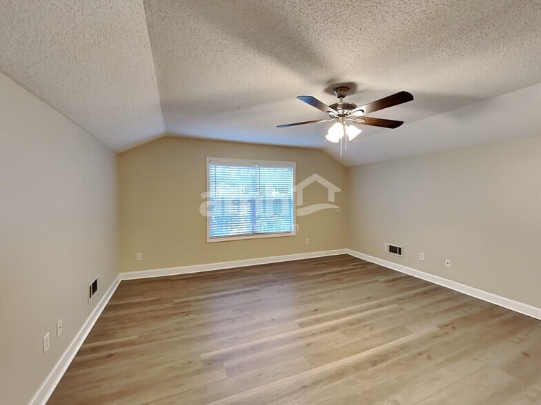 Building Photo - 1815 Bernice Dr