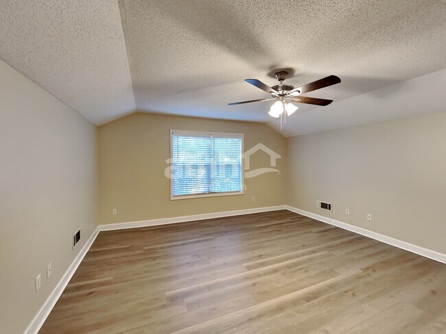 Building Photo - 1815 Bernice Dr