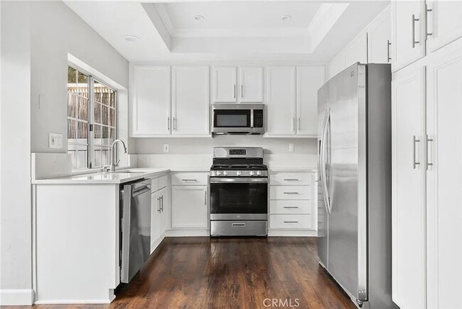 Building Photo - Beautiful Windrose Point 3 bed 2 1/2 bath ...