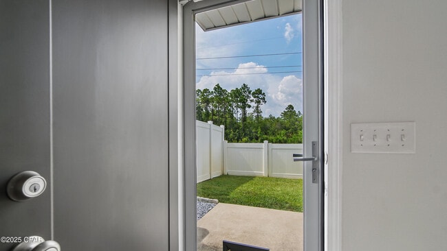 Building Photo - 7675 Shadow Lake Dr