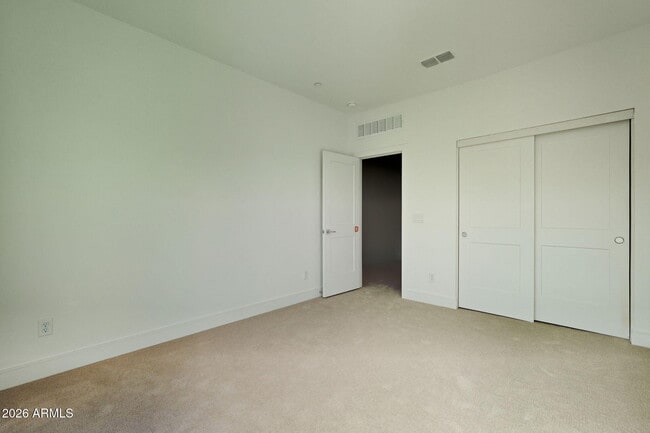 Building Photo - 8137 E Brown Rd