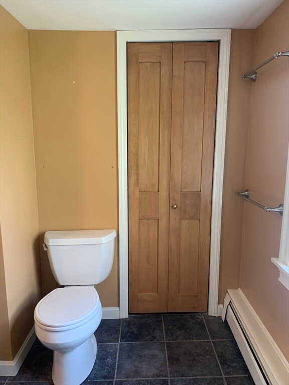 Building Photo - 10 Salem St Ave