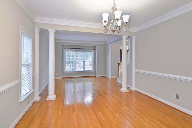Building Photo - Beautiful York County Home!