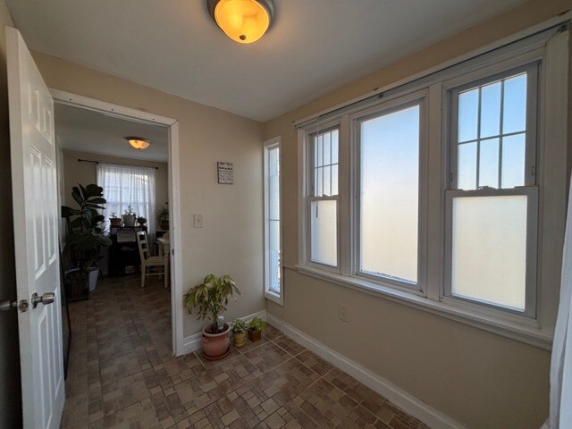 Building Photo - 1974 William St