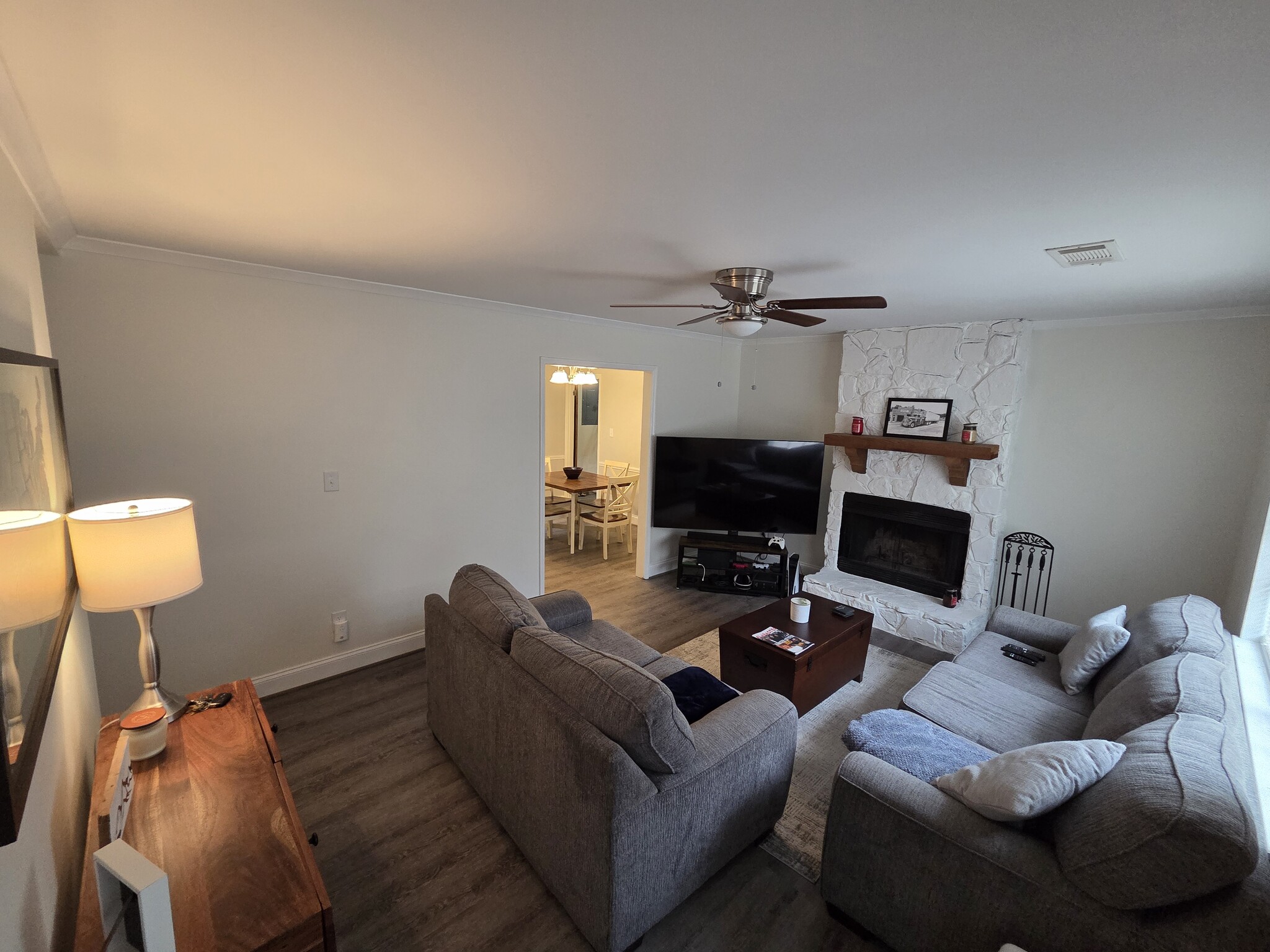 Building Photo - 128 Bluegrass Dr