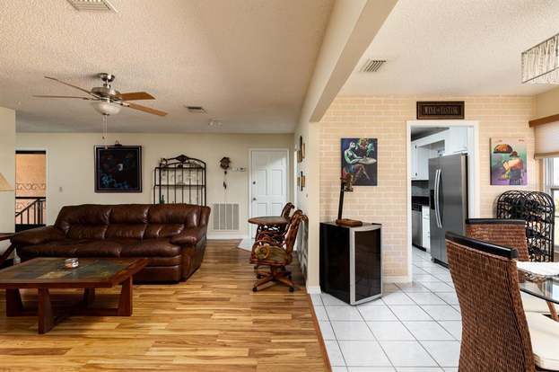 Building Photo - 206 Cedarwood Cir
